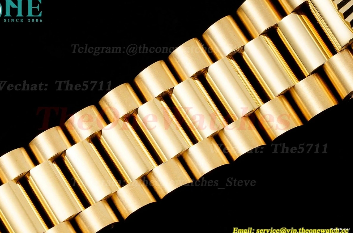 Textured DayDate Dial YG EWF YG 40mm A2836 Silver 0327